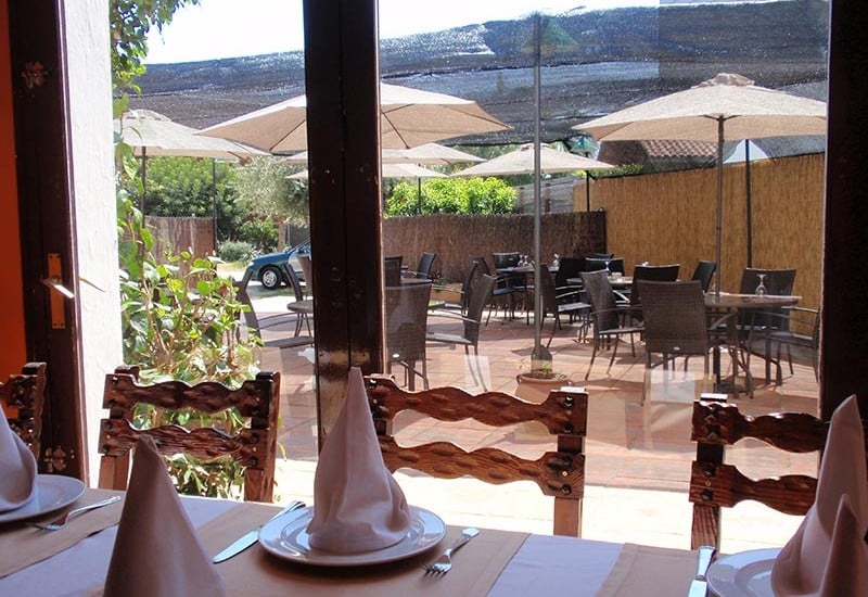 Vista exterior des de el menjador a la terrassa del Restaurant Sant Antoni