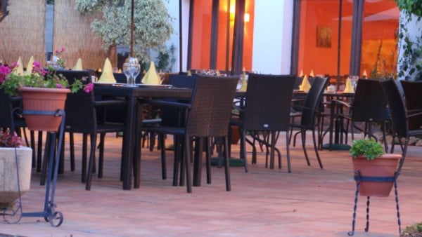 Vista exterior de la terrassa del Restaurant Sant Antoni